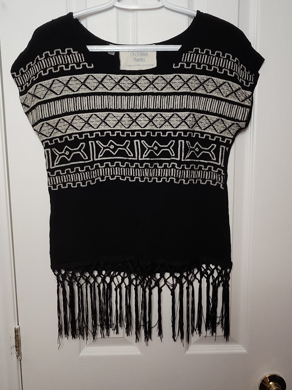 California Moonrise Black & Cream Embroidered Fringe Short Sleeve Top XS